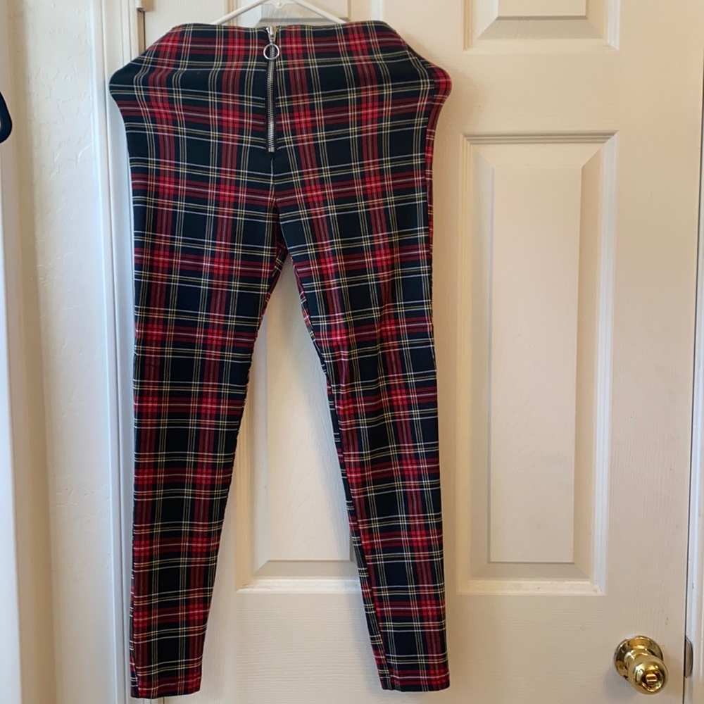 High waisted, plaid Zara pants XSMALL 24 but very stretchy